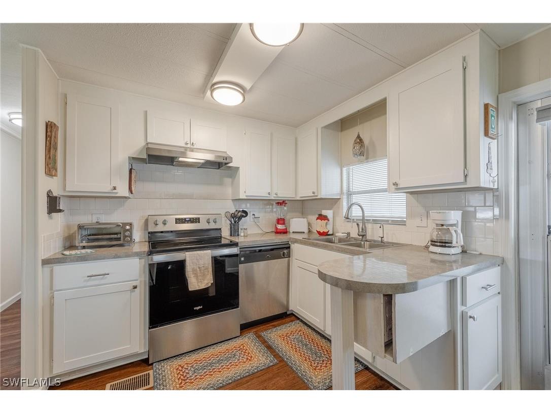 820 Peaceful Drive North Fort Myers FL 33917 224042431 image7