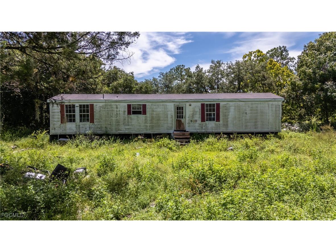 820 S Mayoral Street Clewiston FL 33440 2025007489 image2