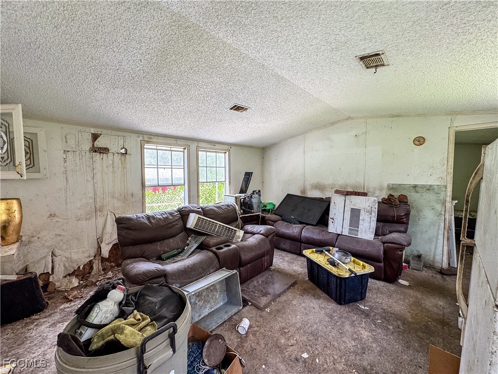 820 S Mayoral Street Clewiston FL 33440 2025007489 image22