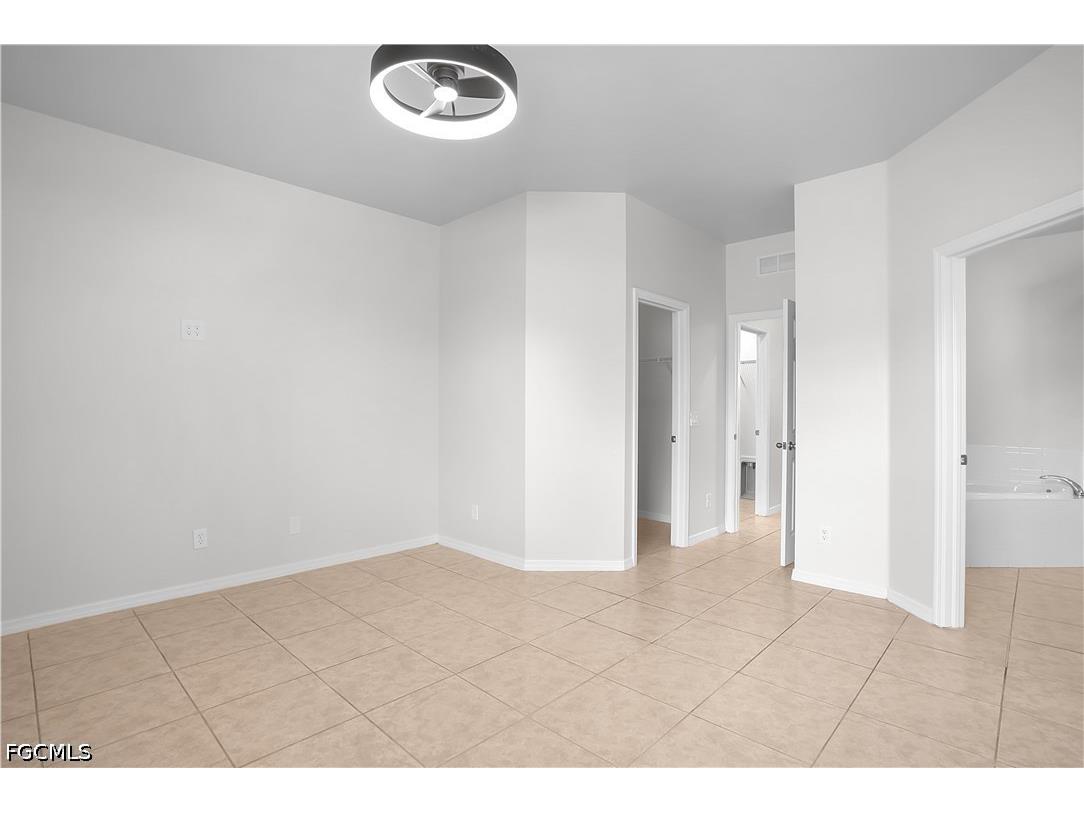 820 SW 9th Avenue Cape Coral FL 33991 2026028607 image11