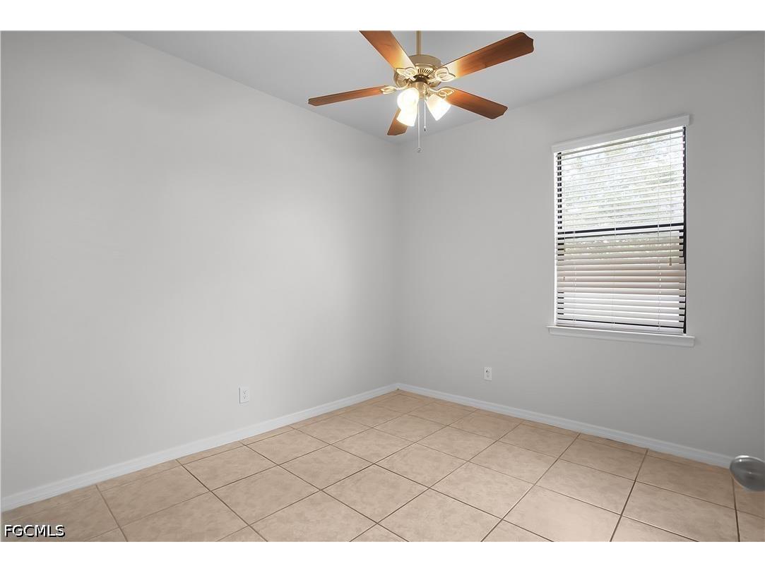820 SW 9th Avenue Cape Coral FL 33991 2026028607 image14