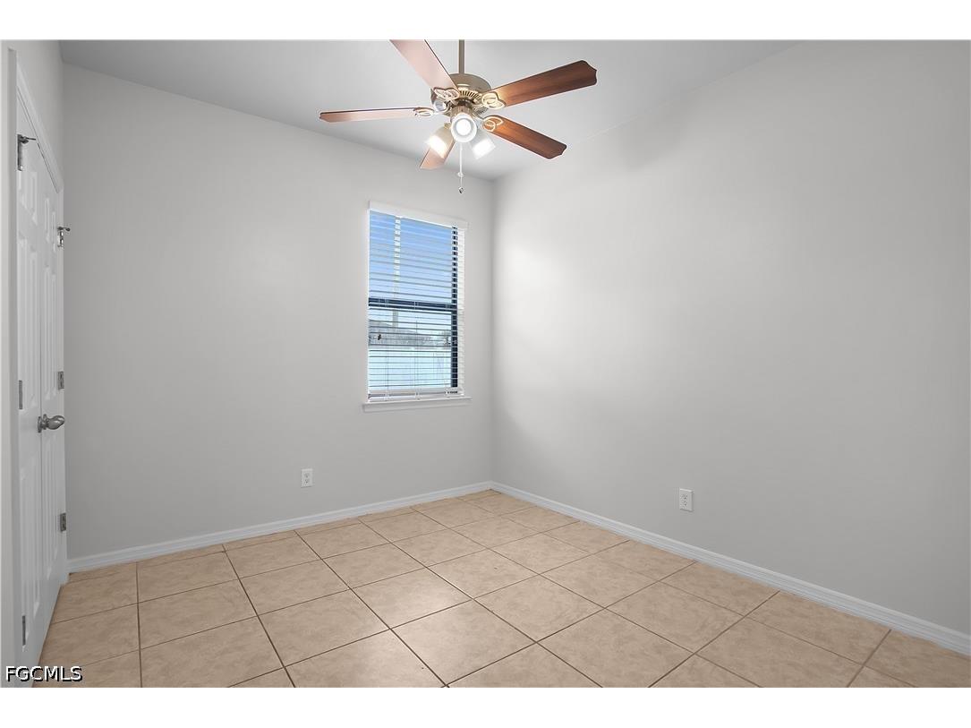 820 SW 9th Avenue Cape Coral FL 33991 2026028607 image15