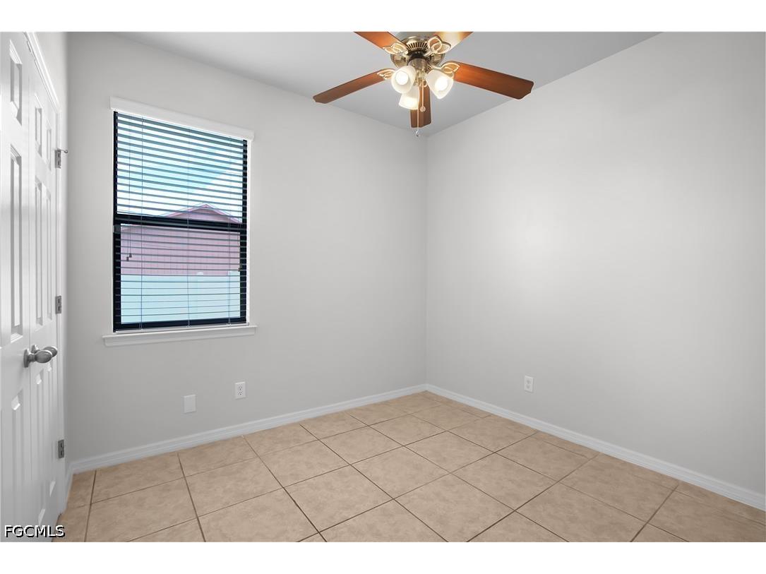 820 SW 9th Avenue Cape Coral FL 33991 2026028607 image16