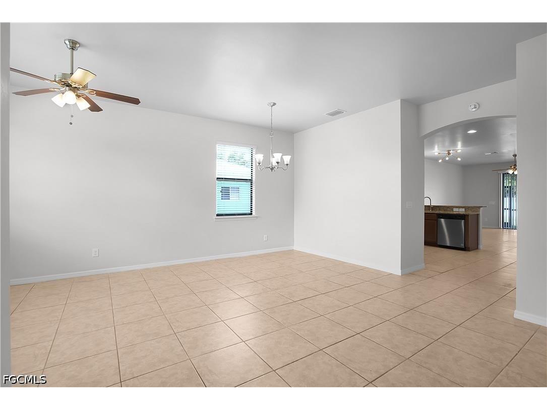820 SW 9th Avenue Cape Coral FL 33991 2026028607 image7