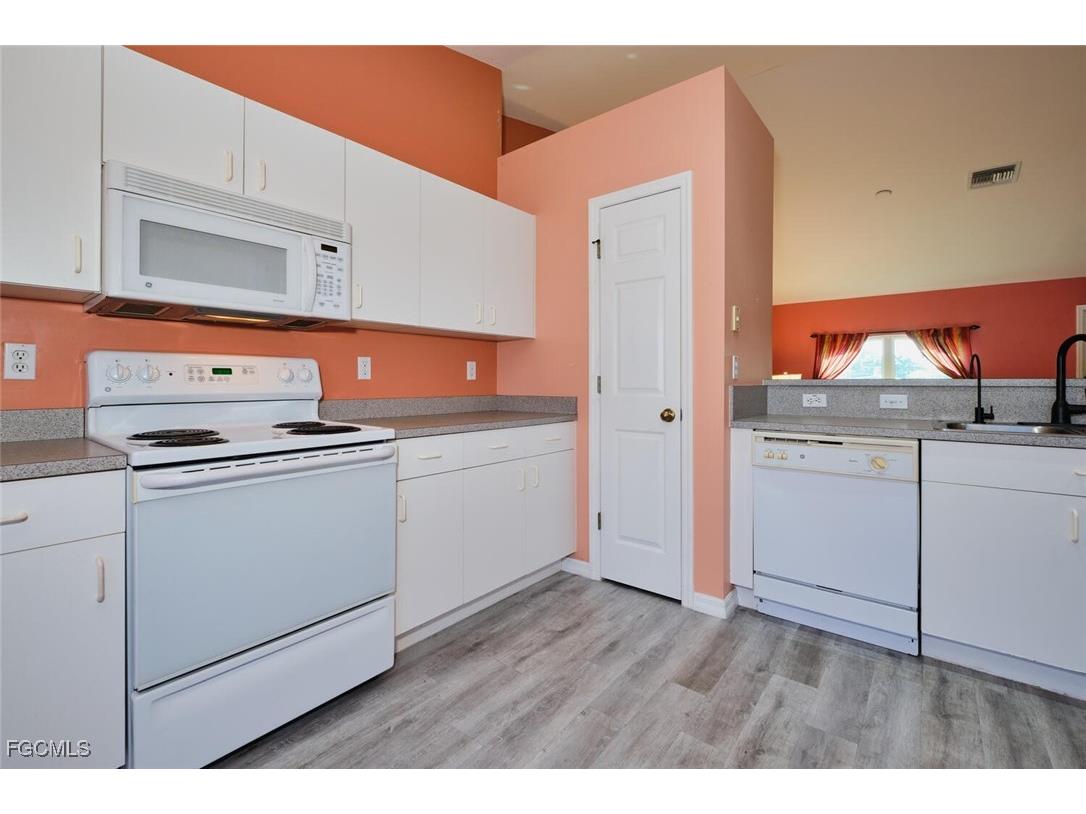 820 Unger Avenue Fort Myers FL 33913 2025007427 image10