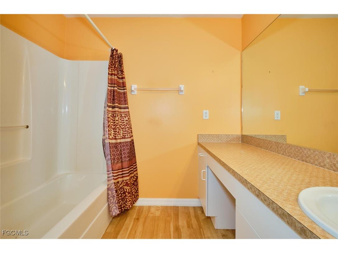 820 Unger Avenue Fort Myers FL 33913 2025007427 image15