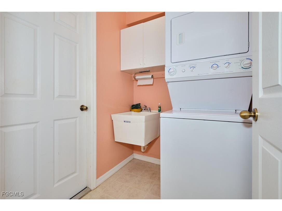 820 Unger Avenue Fort Myers FL 33913 2025007427 image22
