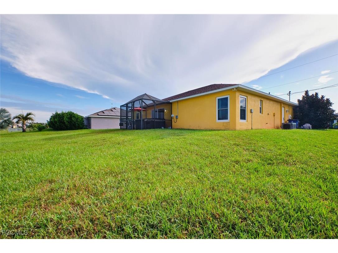 820 Unger Avenue Fort Myers FL 33913 2025007427 image41