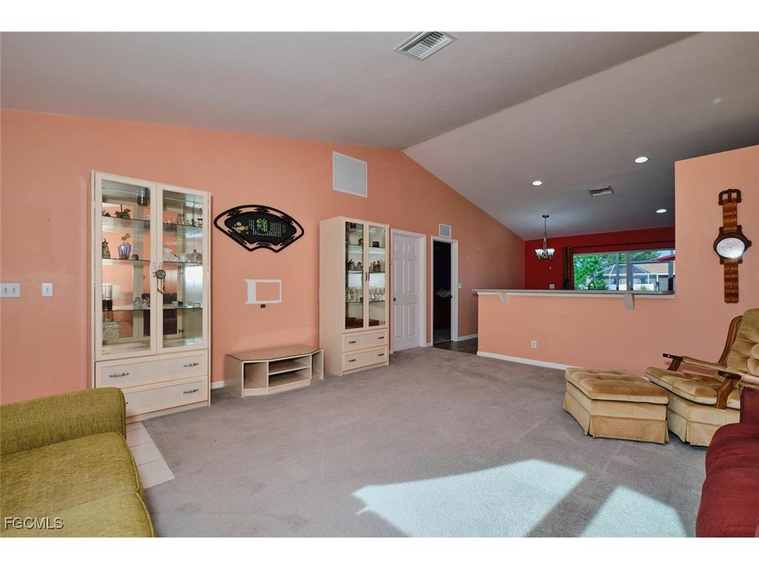 820 Unger Avenue Fort Myers FL 33913 2025007427 image5