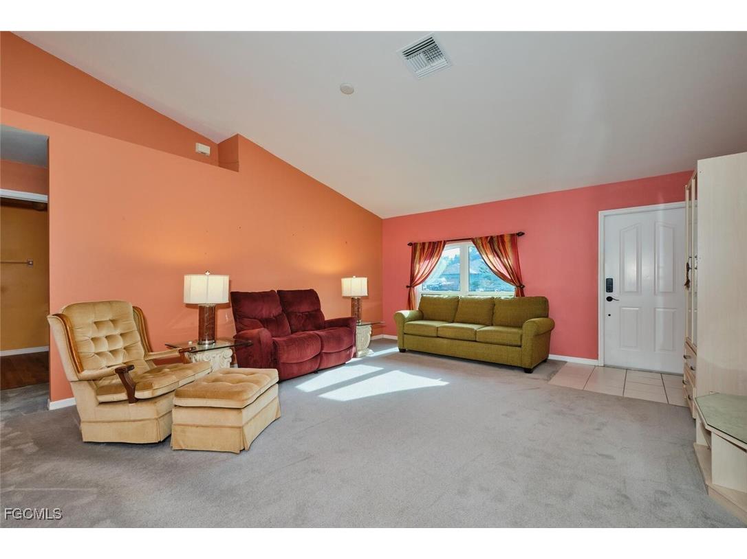 820 Unger Avenue Fort Myers FL 33913 2025007427 image6