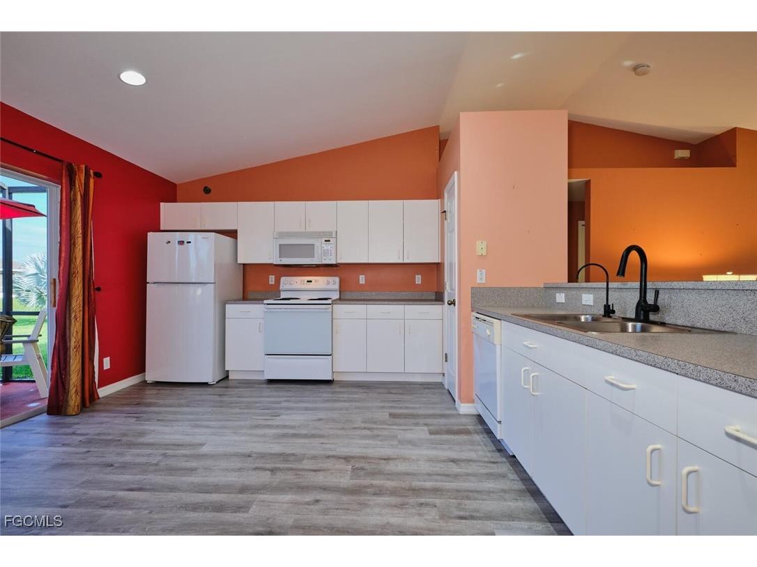 820 Unger Avenue Fort Myers FL 33913 2025007427 image8