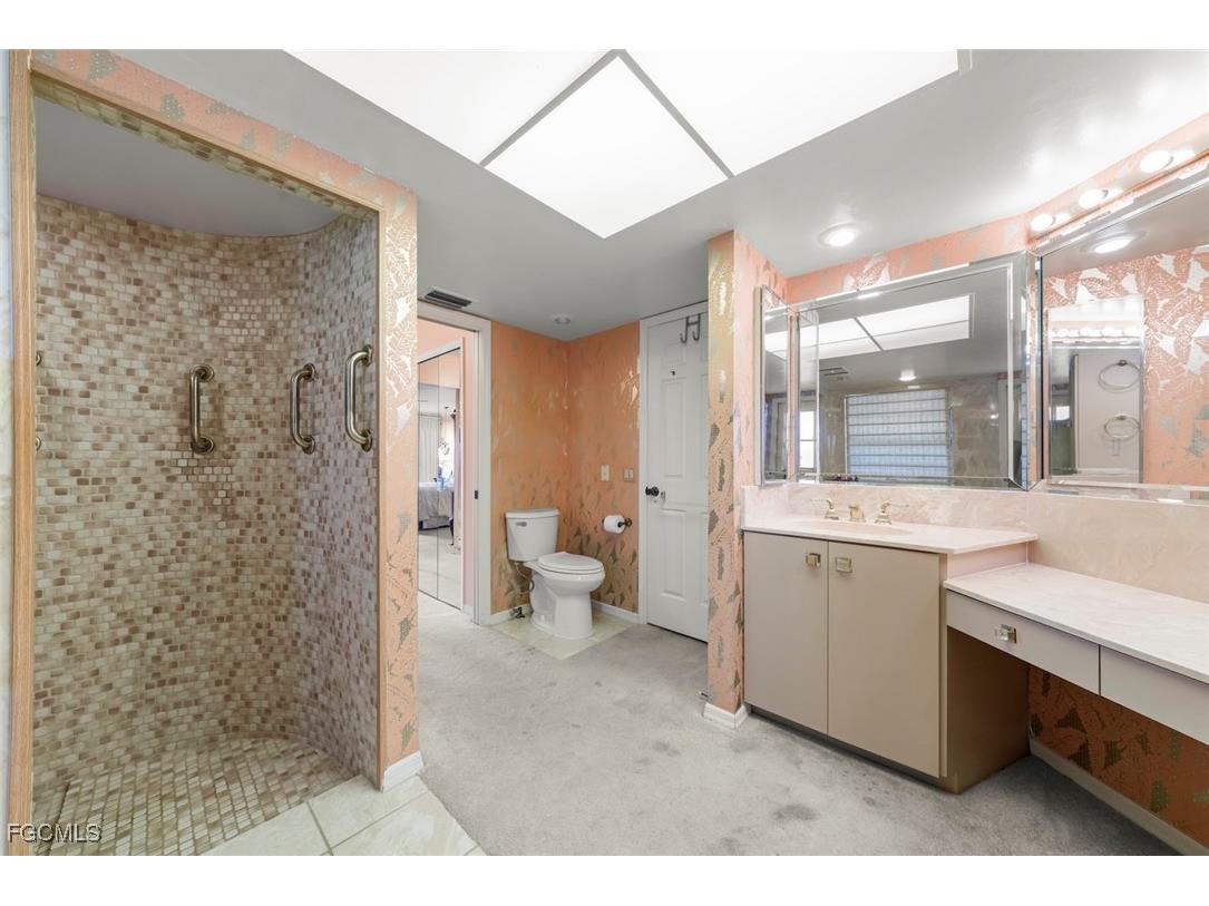 8200 Glenfinnan Circle Fort Myers FL 33912 2025024708 image12