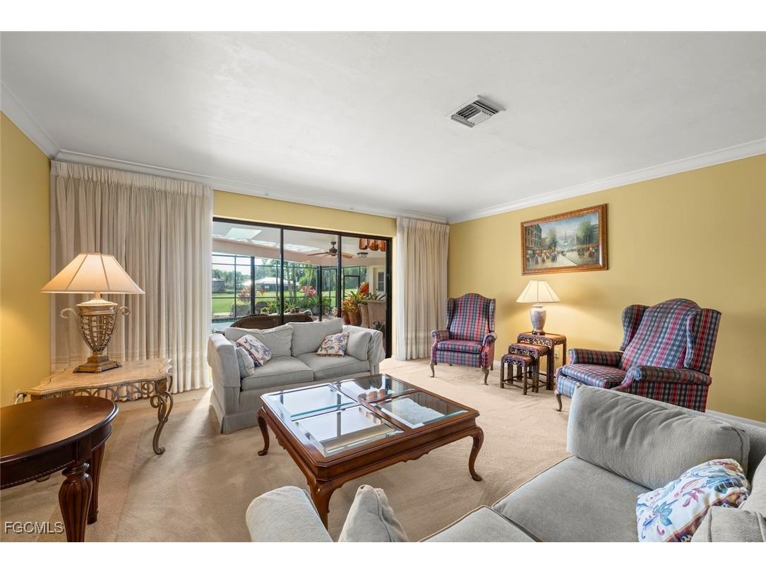 8200 Glenfinnan Circle Fort Myers FL 33912 2025024708 image13