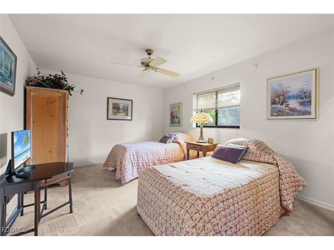 8200 Glenfinnan Circle Fort Myers FL 33912 2025024708 image25