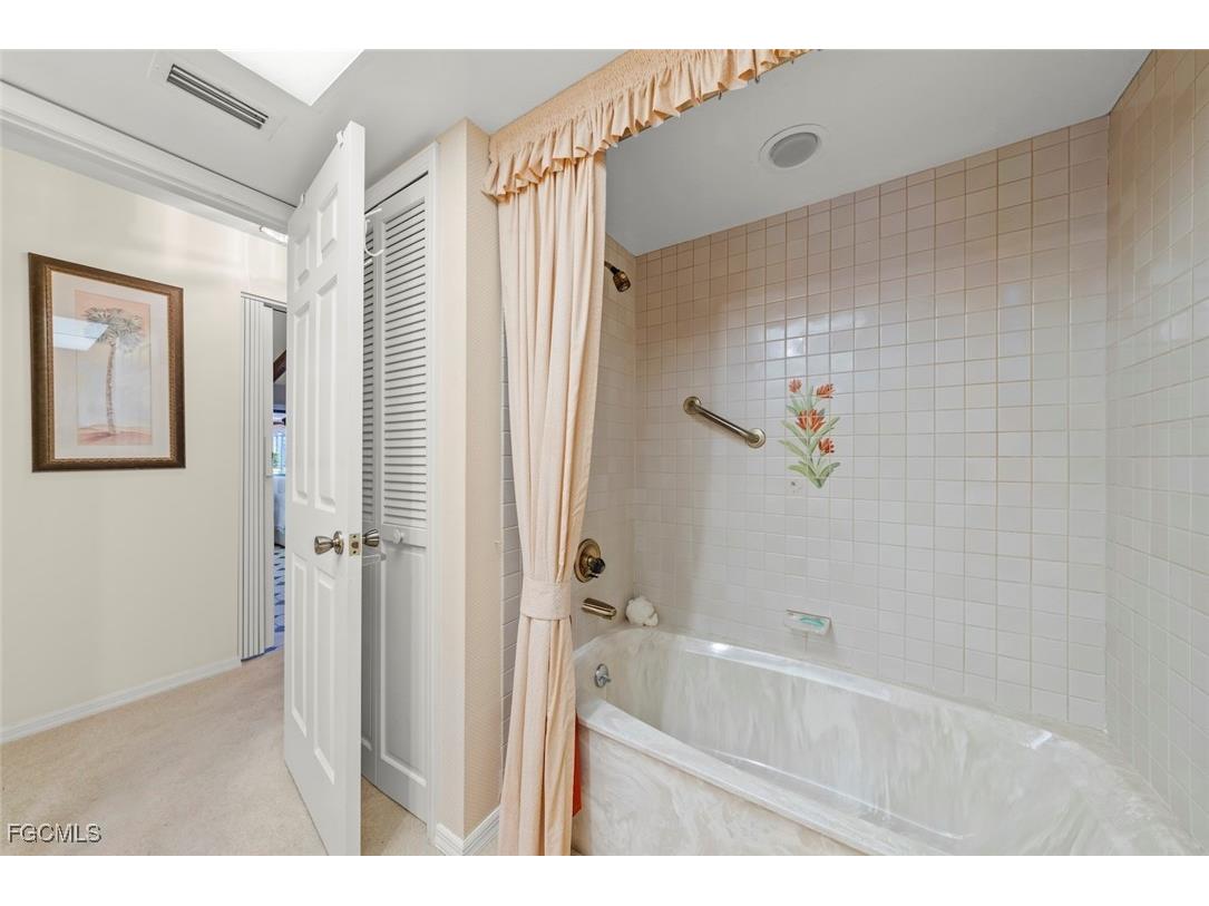 8200 Glenfinnan Circle Fort Myers FL 33912 2025024708 image28