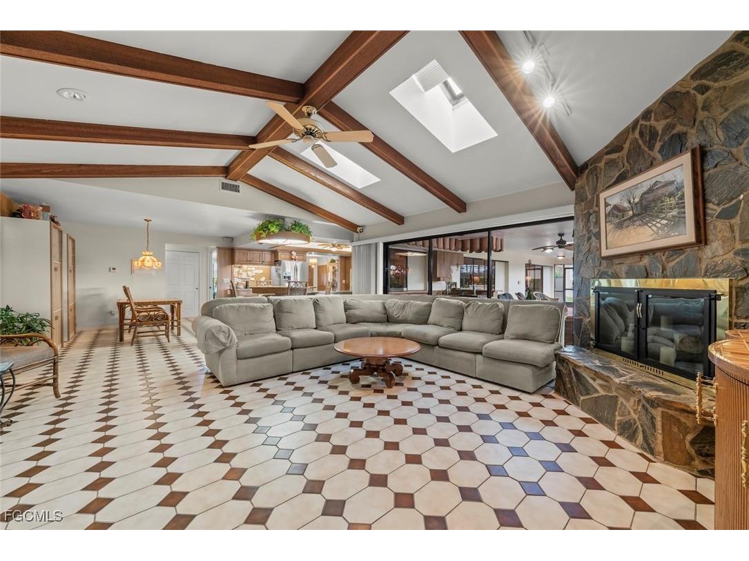 8200 Glenfinnan Circle Fort Myers FL 33912 2025024708 image30