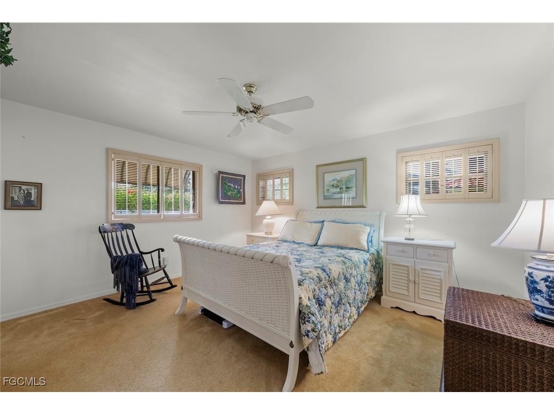 8200 Glenfinnan Circle Fort Myers FL 33912 2025024708 image33