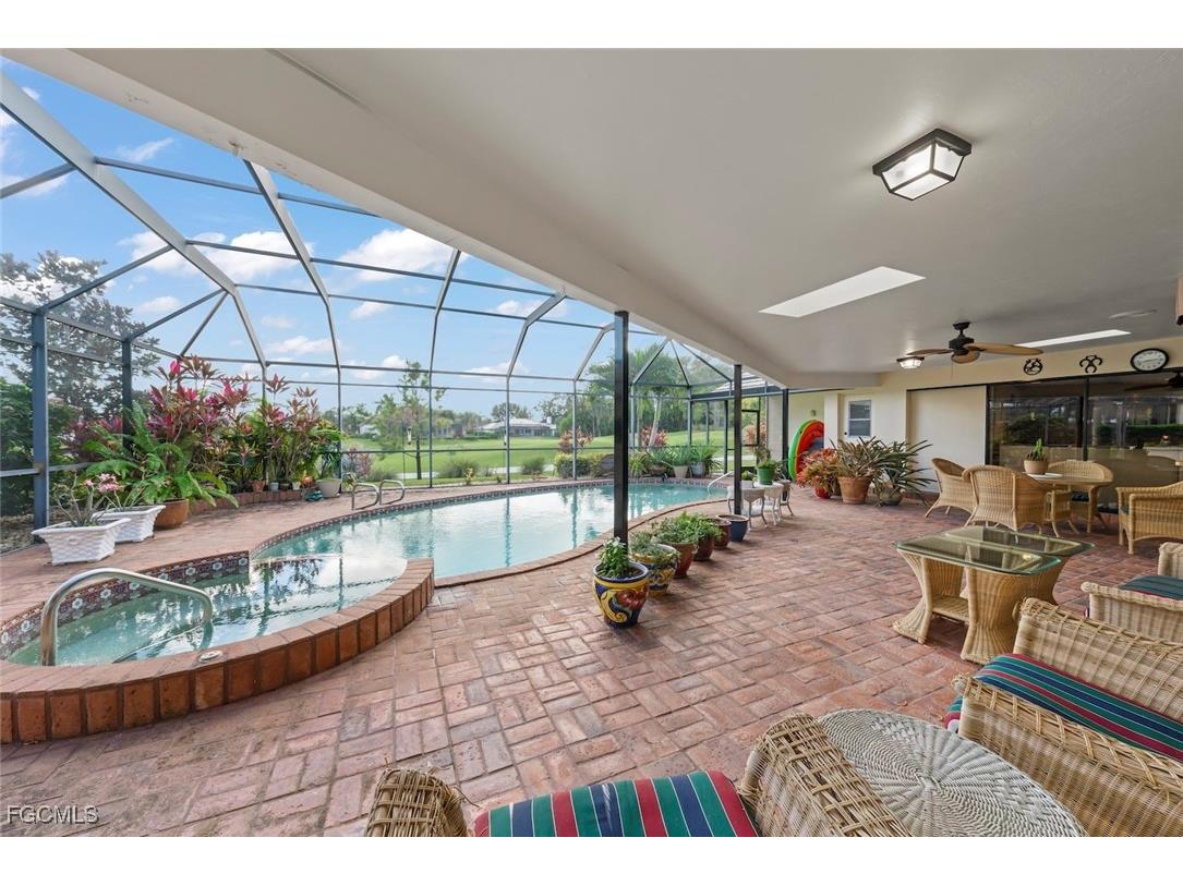 8200 Glenfinnan Circle Fort Myers FL 33912 2025024708 image42