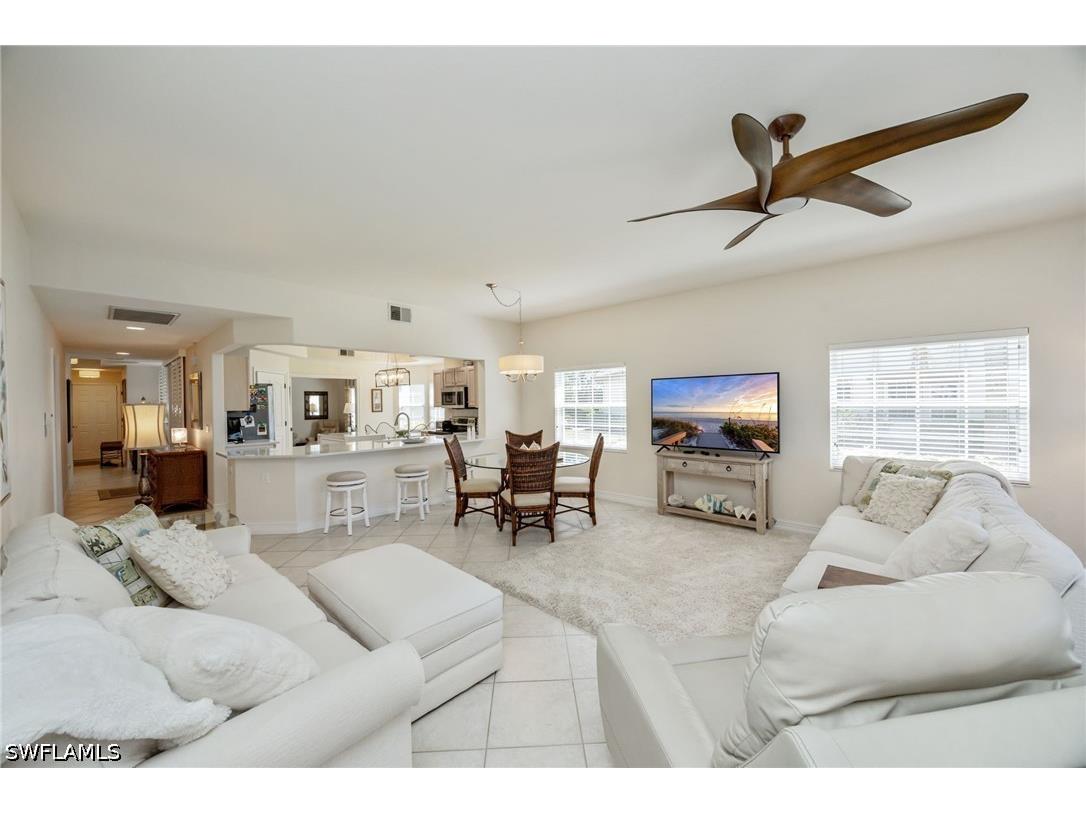 8200 Saratoga Drive #401 Naples FL 34113 226013211 image11