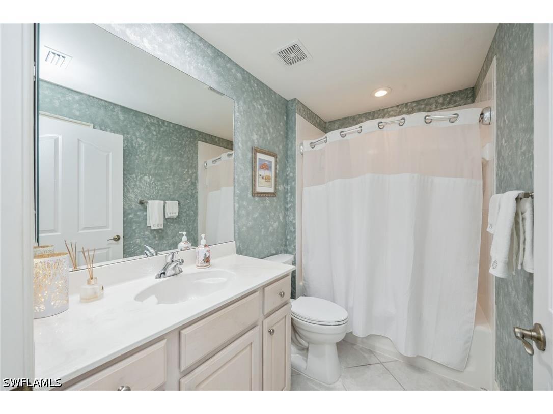 8200 Saratoga Drive #401 Naples FL 34113 226013211 image17