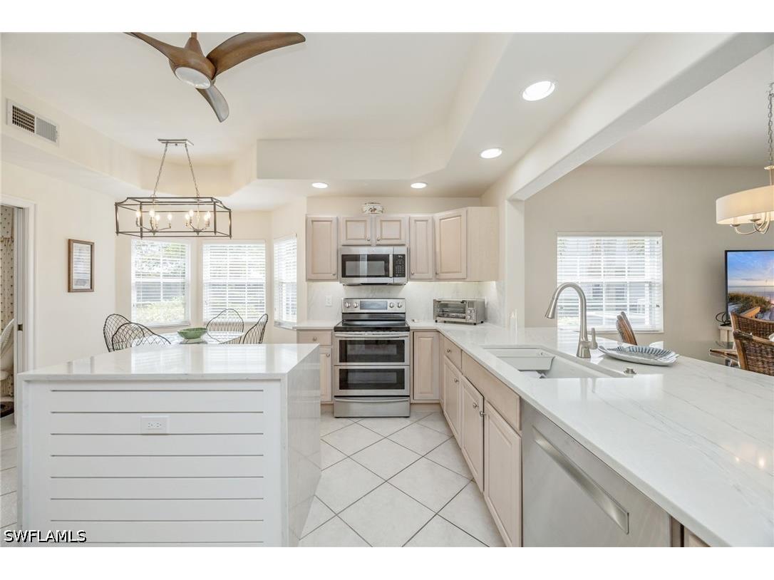 8200 Saratoga Drive #401 Naples FL 34113 226013211 image7