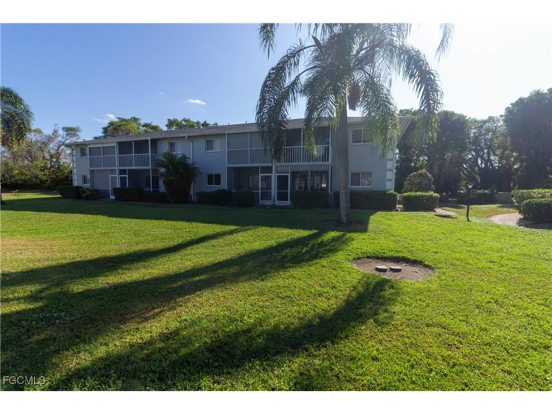 8200 Summerlin Village Circle #101 Fort Myers FL 33919 2025022607 image3