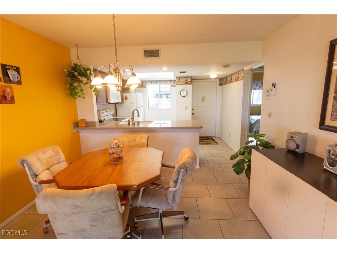 8200 Summerlin Village Circle #101 Fort Myers FL 33919 2025022607 image7