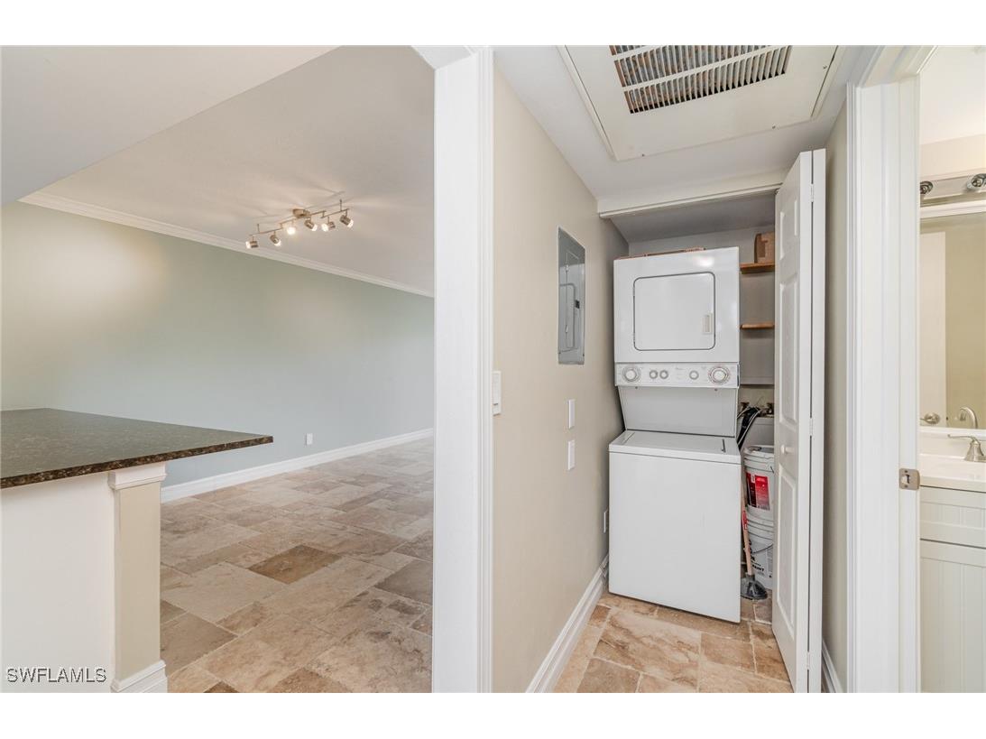 8200 Summerlin Village Circle #102 Fort Myers FL 33919 225081102 image11