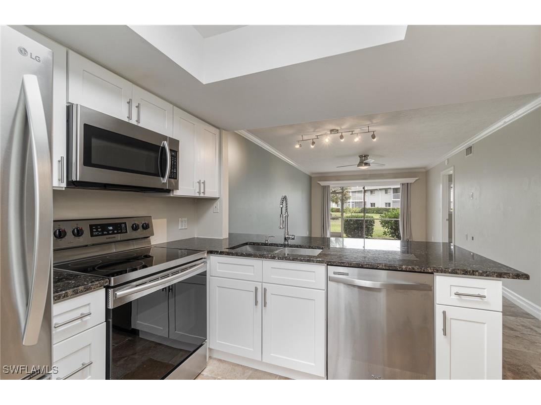 8200 Summerlin Village Circle #102 Fort Myers FL 33919 225081102 image8