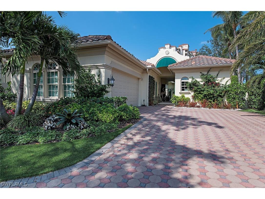 8201 Via Vecchia Naples FL 34108 223019303 image1