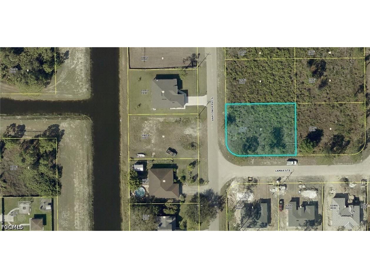 821 Anaconda Avenue S Lehigh Acres FL 33974 2026020541 image1