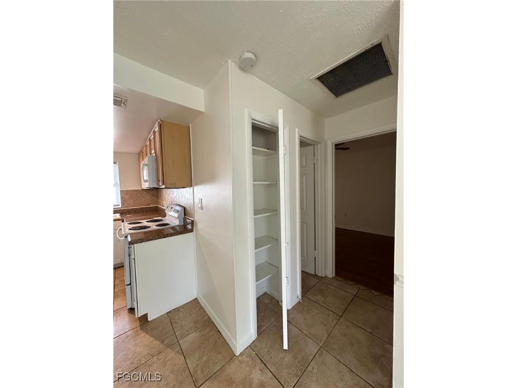 821 Courtington Lane #1 Fort Myers FL 33919 2025003433 image13