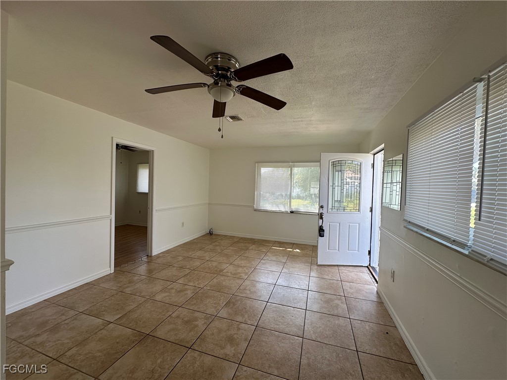 821 Courtington Lane #1 Fort Myers FL 33919 2025003433 image4
