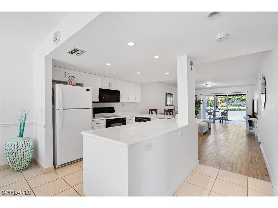 821 Gulf Pavilion Drive #106 Naples FL 34108 226007475 image7