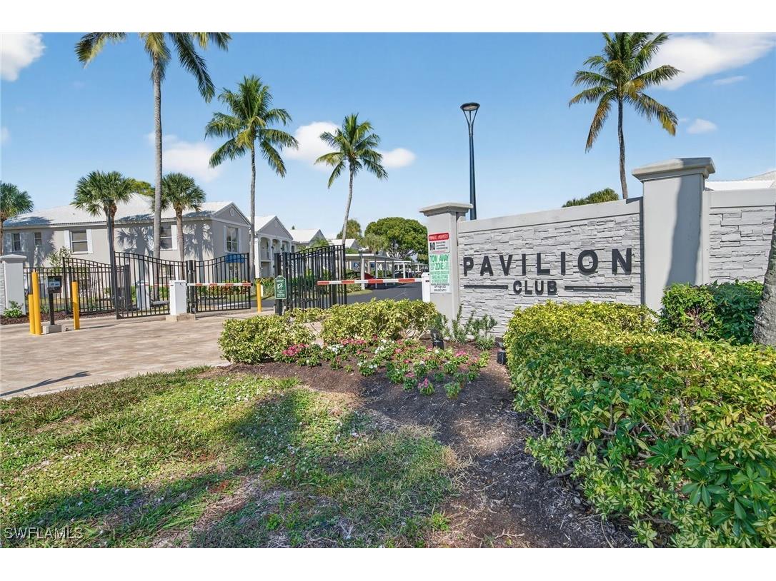 821 Gulf Pavilion Drive #206 Naples FL 34108 225079894 image1
