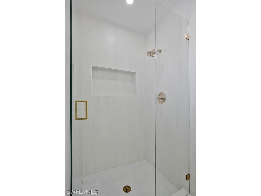 821 Gulf Pavilion Drive #206 Naples FL 34108 226008728 image22