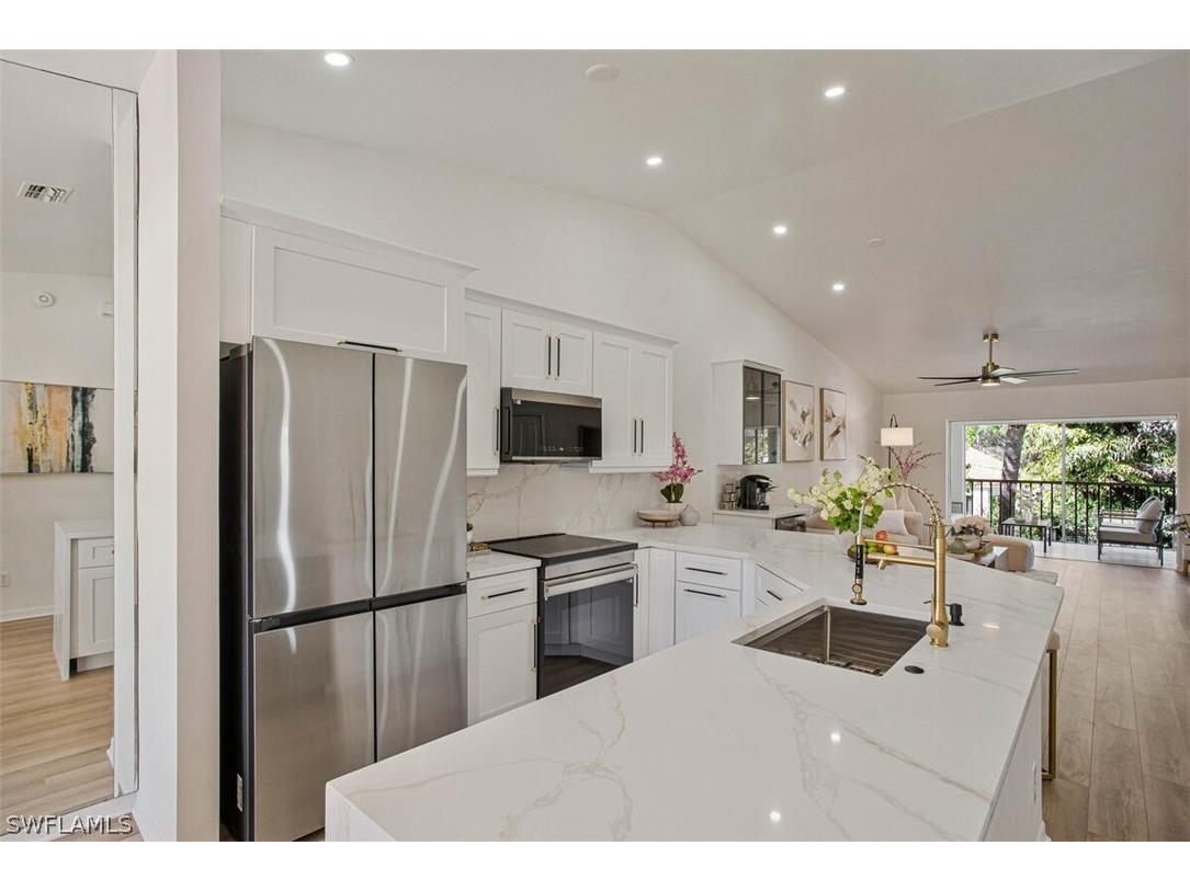821 Gulf Pavilion Drive #206 Naples FL 34108 226008728 image6