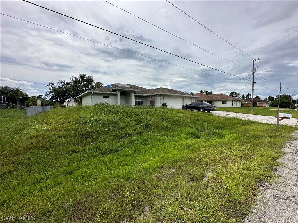 821 Hibiscus Avenue Lehigh Acres FL 33972 223054461 image1