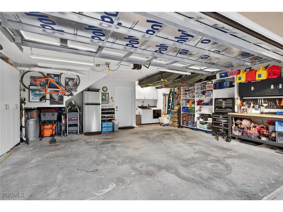 821 James Street Fort Myers FL 33916 2025019480 image36