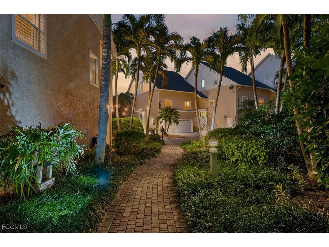 821 James Street Fort Myers FL 33916 2025019480 image39