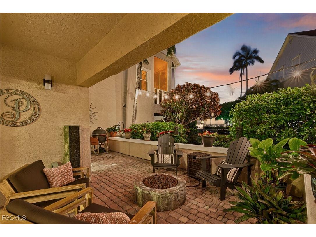 821 James Street Fort Myers FL 33916 2025019480 image40