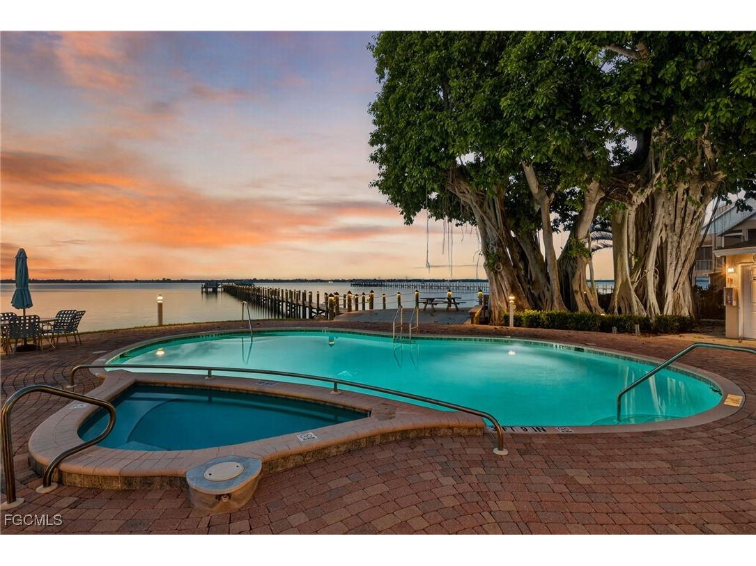 821 James Street Fort Myers FL 33916 2025019480 image42