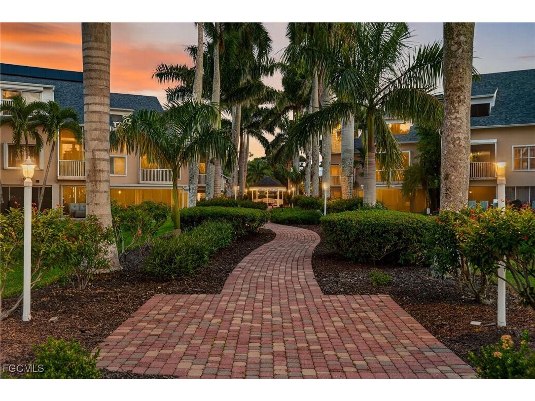 821 James Street Fort Myers FL 33916 2025019480 image46