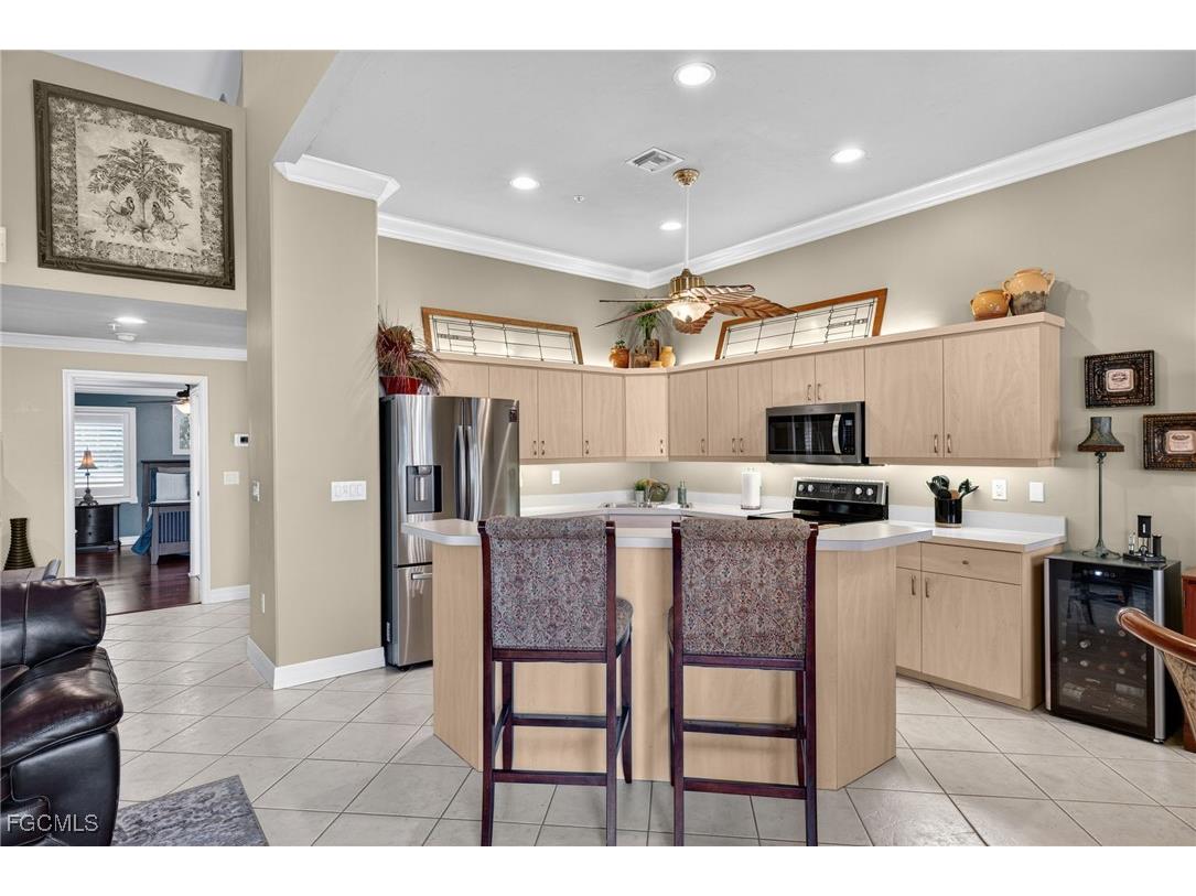 821 James Street Fort Myers FL 33916 2025019480 image9