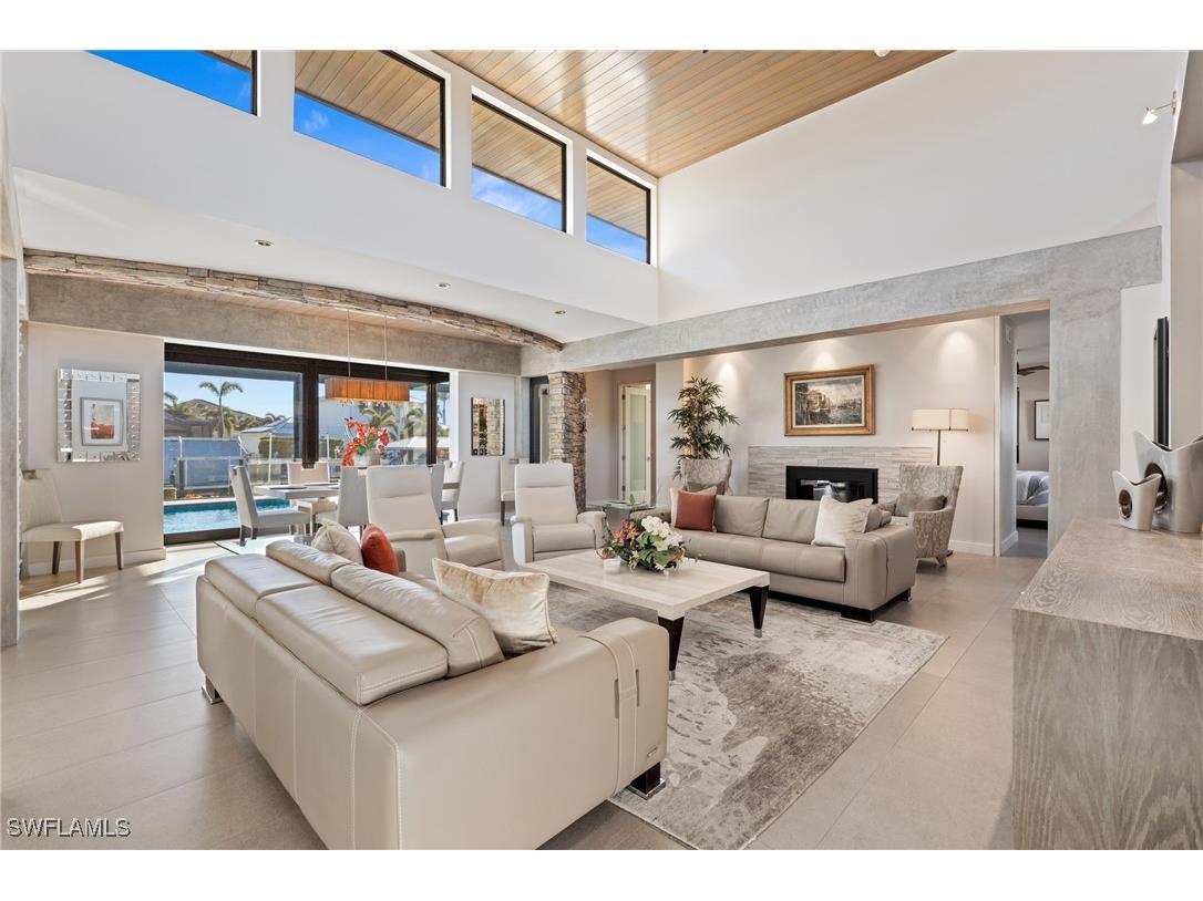 821 Magnolia Court Marco Island FL 34145 225063897 image2