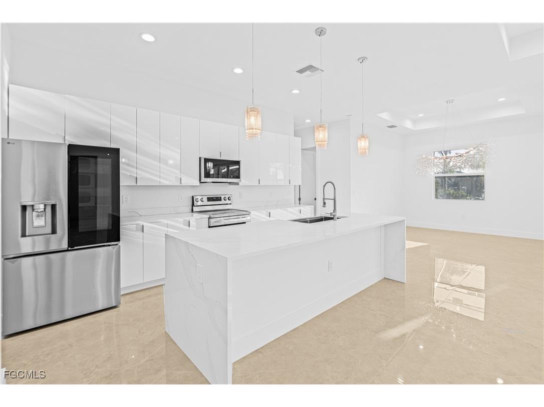 821 NW 37th Place Cape Coral FL 33993 2025013846 image15