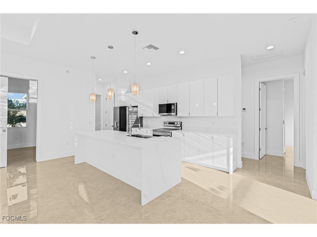 821 NW 37th Place Cape Coral FL 33993 2025013846 image16