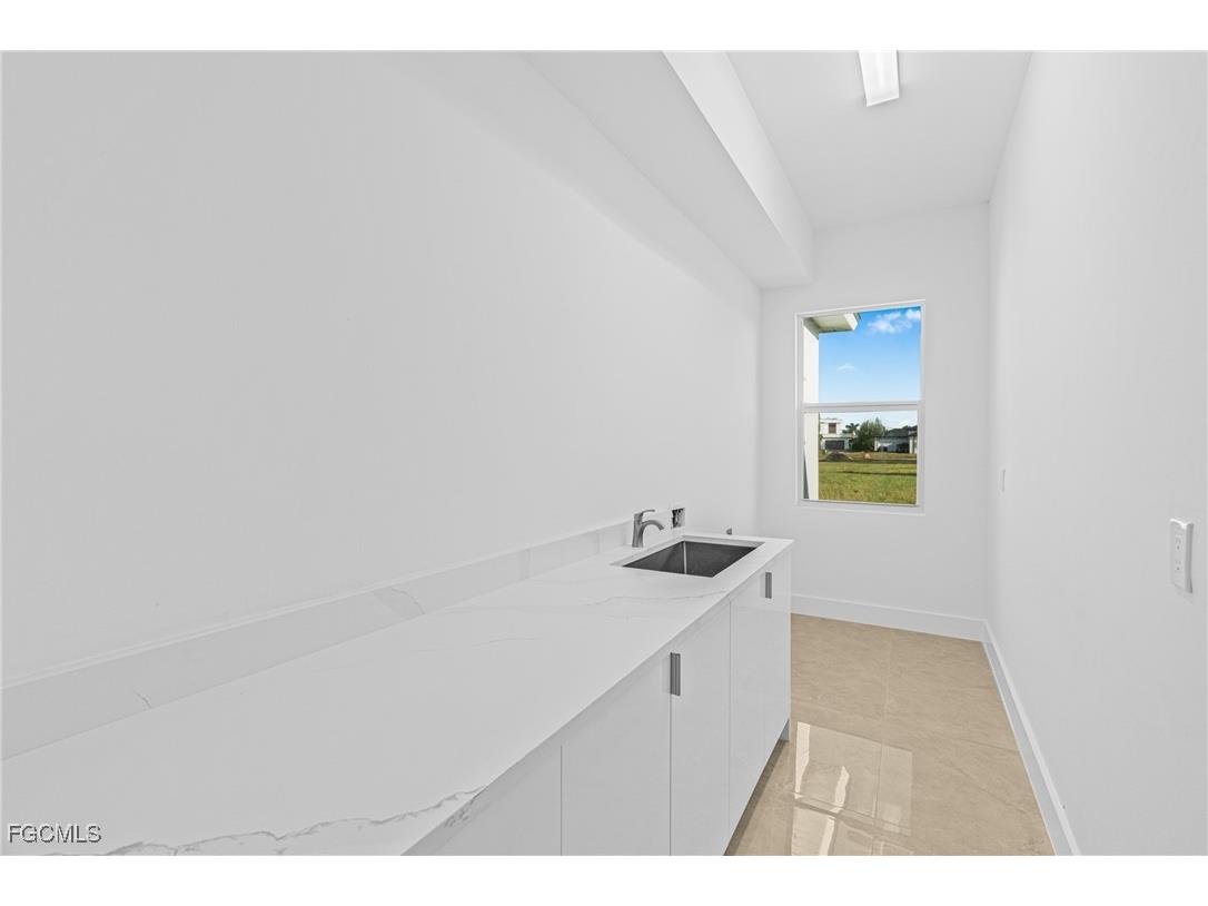 821 NW 37th Place Cape Coral FL 33993 2025013846 image32