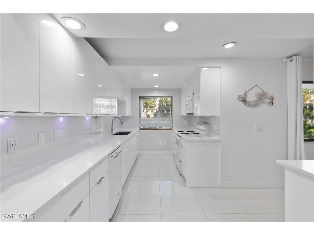 821 Palm Street Marco Island FL 34145 225082012 image8