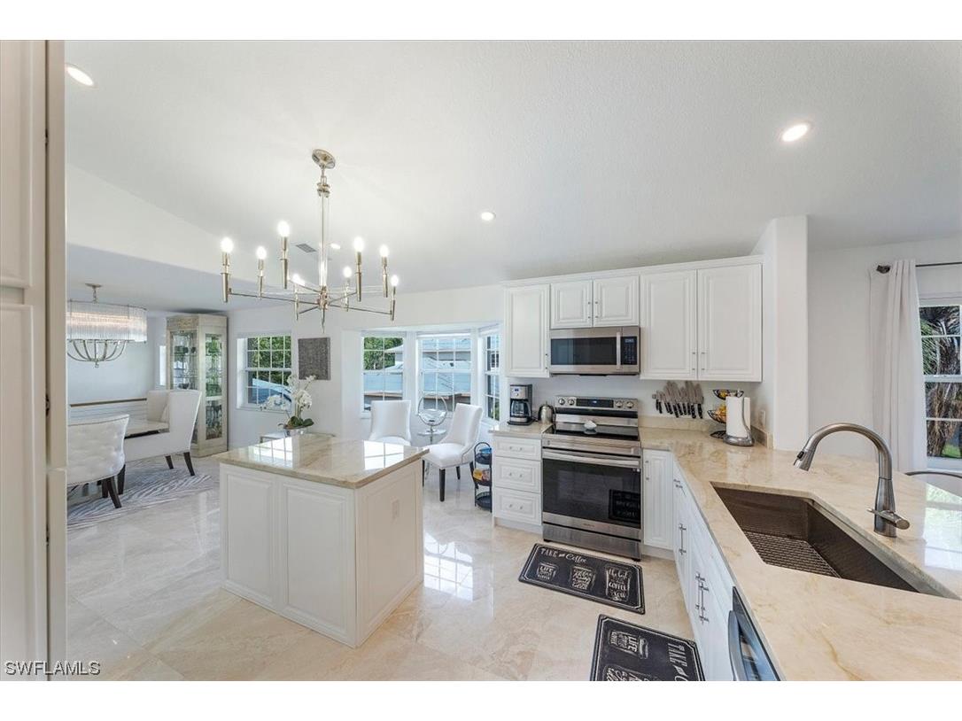 8212 Saratoga Drive #103 Naples FL 34113 223030981 image1